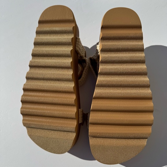 REEF Women's Cushion Rem Hi Platform Sandals  Size 7 - Picture 7 of 9